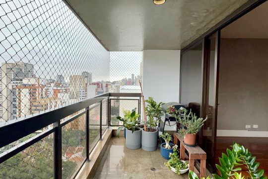 Varanda de apartamento para alugar com 4 quartos, 265m² em Pinheiros, São Paulo