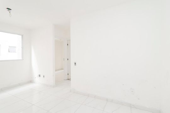 Sala de apartamento para alugar com 2 quartos, 41m² em Colônia (zona Leste), São Paulo