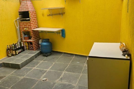 Área externa de casa à venda com 2 quartos, 90m² em Vila Paulistana, São Paulo