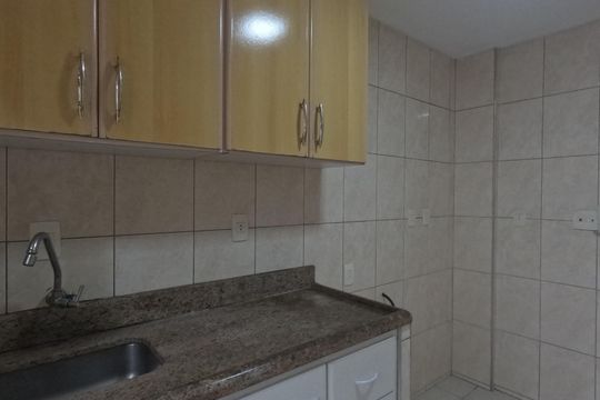Cozinha de apartamento para alugar com 2 quartos, 90m² em Gonzaga, Santos