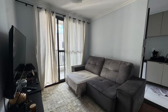 Sala de apartamento à venda com 2 quartos, 48m² em Centro, Osasco