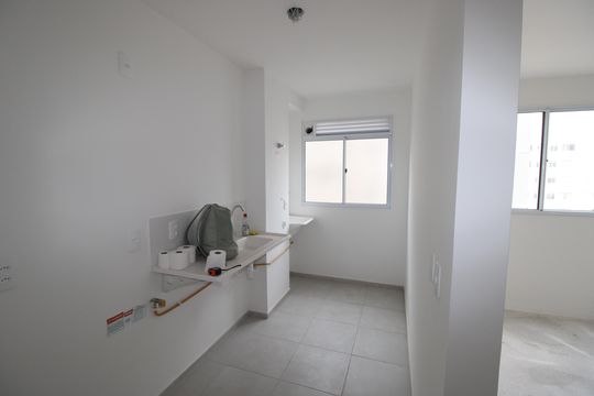 Sala / Cozinha de apartamento para alugar com 2 quartos, 45m² em Colônia (zona Leste), São Paulo
