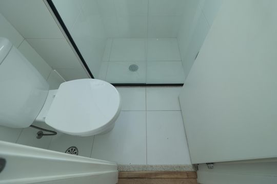 Banheiro de apartamento para alugar com 1 quarto, 43m² em Vila Deodoro, São Paulo