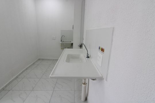 Cozinha de apartamento para alugar com 2 quartos, 32m² em Vila Silvia, São Paulo