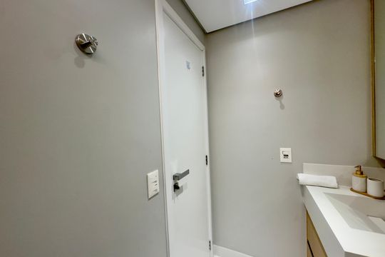 Banheiro de kitnet/studio para alugar com 1 quarto, 39m² em Macedo, Guarulhos
