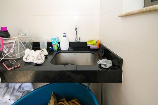 Lavanderia de casa de condomínio para alugar com 4 quartos, 358m² em Jardim Sao Paulo Ii, Cotia