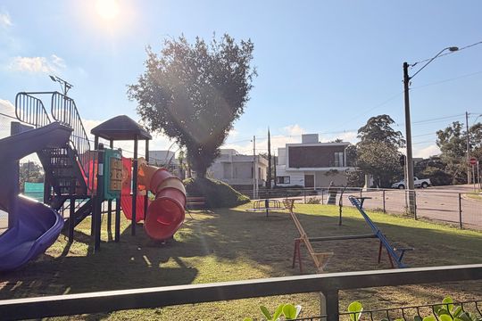 Área comum - Playground de casa de condomínio à venda com 3 quartos, 208m² em Jardim Celeste, Jundiaí