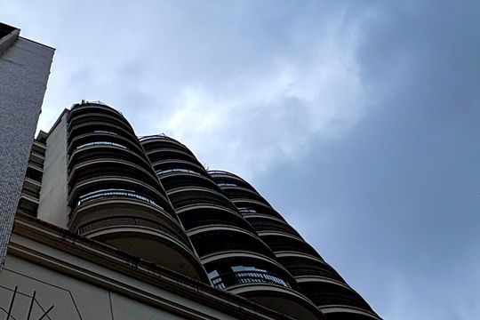 Fachada de apartamento para alugar com 2 quartos, 100m² em Laranjeiras, Rio de Janeiro