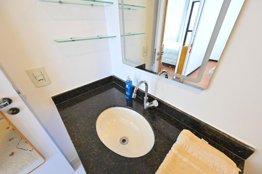 Banheiro Social de apartamento para alugar com 1 quarto, 33m² em Mirandópolis, São Paulo