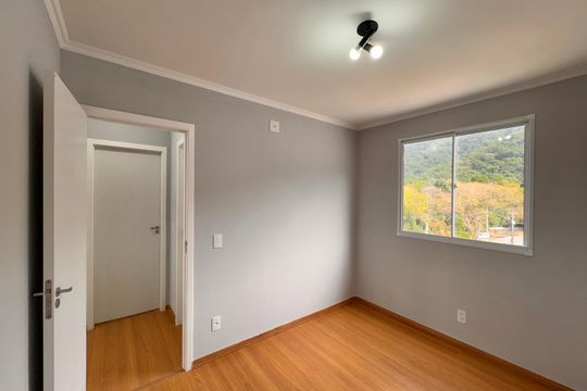 Apartamento à venda com 2 quartos, 50m² em Vargem Grande, Rio de Janeiro