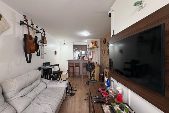 Sala de apartamento à venda com 3 quartos, 66m² em Jardim Belaura, São Paulo