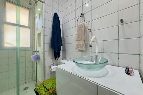 Banheiro de apartamento à venda com 2 quartos, 54m² em Jardim Sao Judas Tadeu, Guarulhos
