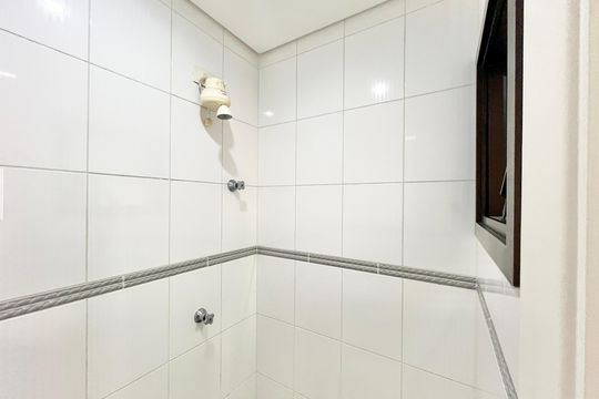 Banheiro de serviço de apartamento à venda com 5 quartos, 290m² em Santana, São Paulo