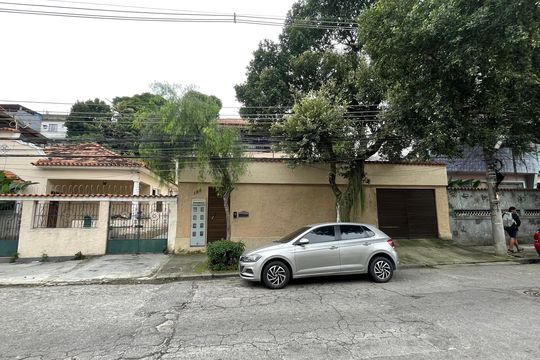 Fachada de kitnet/studio para alugar com 1 quarto, 10m² em Freguesia (ilha do Governador), Rio de Janeiro
