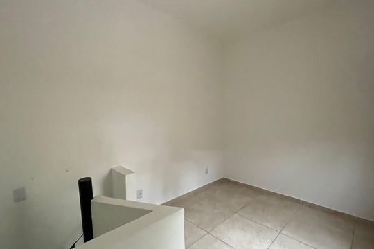 Quarto de kitnet/studio para alugar com 1 quarto, 10m² em Freguesia (ilha do Governador), Rio de Janeiro