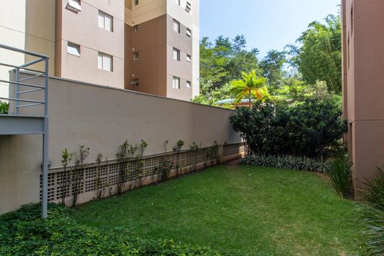 Área comum de apartamento para alugar com 2 quartos, 85m² em Jardim Tupanci, Barueri