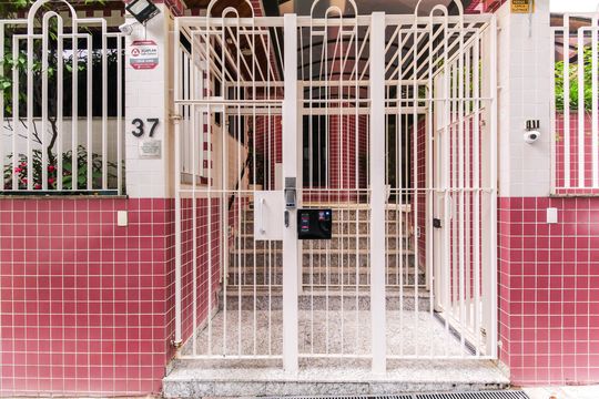 Fachada de apartamento à venda com 2 quartos, 140m² em Jardim Analia Franco, São Paulo