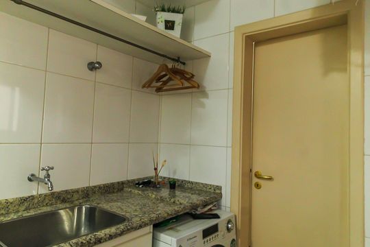 Área de Serviço de apartamento à venda com 2 quartos, 140m² em Jardim Analia Franco, São Paulo