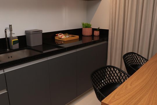 Cozinha de apartamento para alugar com 1 quarto, 49m² em Setor Bueno, Goiânia