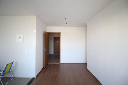 Sala de apartamento para alugar com 2 quartos, 60m² em Jardim Itu, Porto Alegre