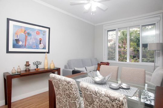 Sala de apartamento à venda com 3 quartos, 103m² em Centro Histórico, Porto Alegre