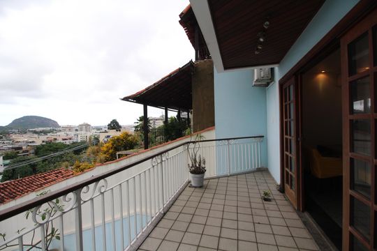 Sala - Varanda de casa à venda com 4 quartos, 125m² em Freguesia (jacarepaguá), Rio de Janeiro