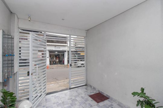 Hall de entrada de kitnet/studio para alugar com 1 quarto, 24m² em Jardim Felicidade(zona Norte), São Paulo
