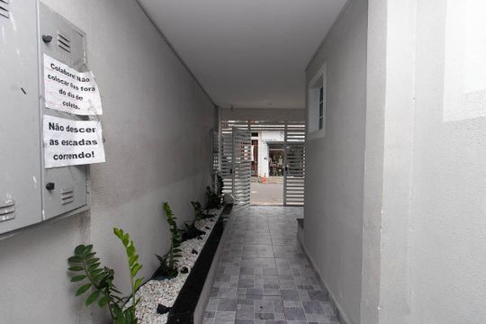 Hall de entrada de kitnet/studio para alugar com 1 quarto, 24m² em Jardim Felicidade(zona Norte), São Paulo