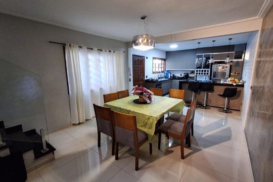 Casa à venda com 3 quartos, 164m² em Raposo Tavares, São Paulo