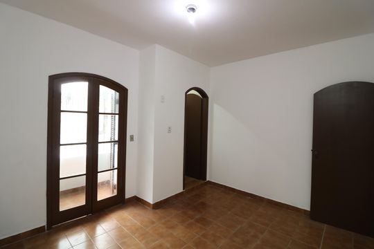 Casa para alugar com 3 quartos, 130m² em Vila Regente Feijó, São Paulo