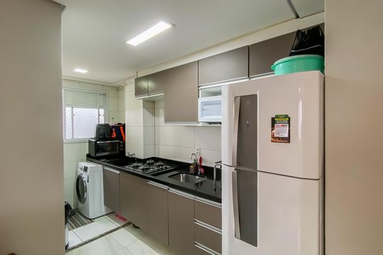 Cozinha de apartamento à venda com 2 quartos, 41m² em Vila Penteado, São Paulo