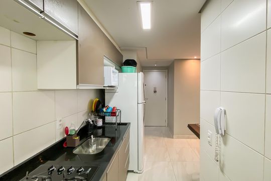 Cozinha de apartamento à venda com 2 quartos, 41m² em Vila Penteado, São Paulo