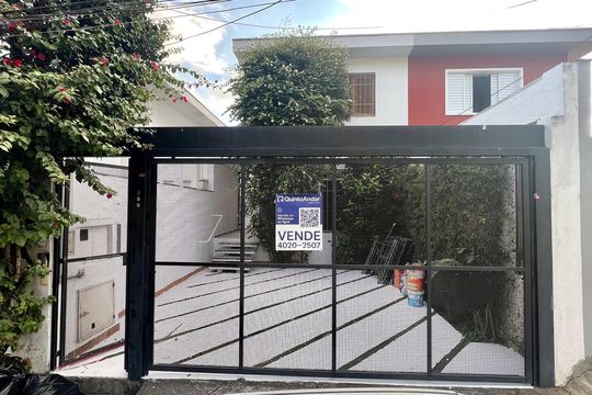 Fachada de casa à venda com 4 quartos, 206m² em Vila Madalena, São Paulo