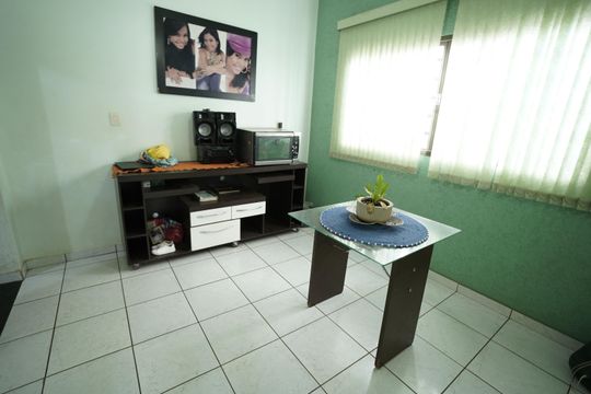 Casa à venda com 3 quartos, 300m² em Residenical Barrrovento , Goiânia