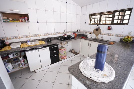 Casa à venda com 3 quartos, 300m² em Residenical Barrrovento , Goiânia
