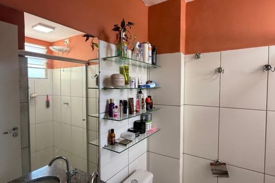 Banheiro de apartamento para alugar com 2 quartos, 92m² em Castelo, Belo Horizonte