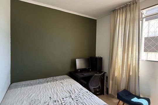 Quarto 1 de apartamento para alugar com 2 quartos, 92m² em Castelo, Belo Horizonte