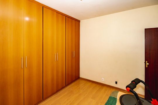 Casa à venda com 4 quartos, 350m² em Santa Amelia, Belo Horizonte