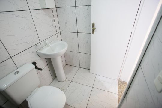 Banheiro de apartamento à venda com 2 quartos, 60m² em Taquara, Rio de Janeiro