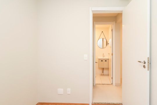 Quarto 2 de apartamento à venda com 2 quartos, 32m² em Fazenda Aricanduva, São Paulo