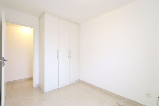 Quarto 2 de apartamento para alugar com 2 quartos, 54m² em Barra Funda, São Paulo