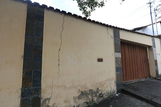Fachada de casa à venda com 3 quartos, 400m² em Santa Ines, Belo Horizonte