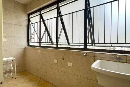 Área de Serviço de apartamento para alugar com 3 quartos, 107m² em Jardins, São Paulo