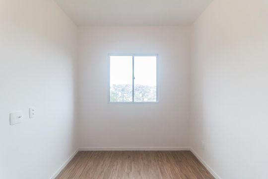 Quarto 2 de apartamento para alugar com 2 quartos, 44m² em Vila Varela, Poá