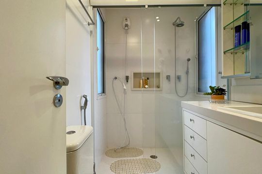 Banheiro de apartamento à venda com 3 quartos, 150m² em Jardim America, São Paulo