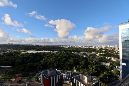Vista de apartamento para alugar com 1 quarto, 50m² em Caminho das Árvores, Salvador