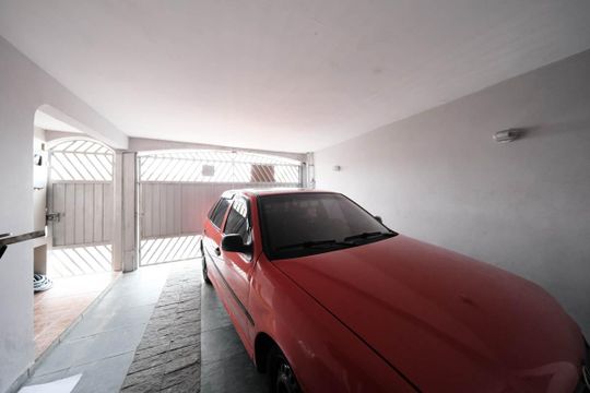 Garagem de casa à venda com 2 quartos, 138m² em Jardim Fernandes, São Paulo
