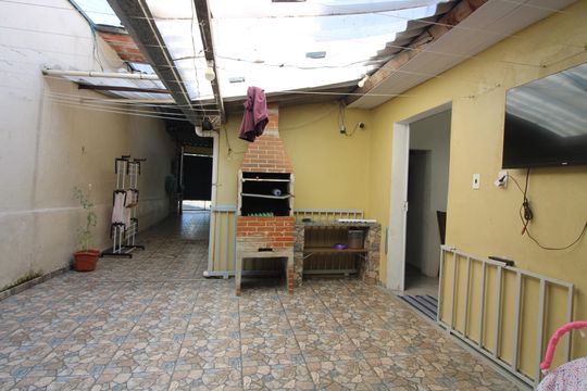 quintal de casa à venda com 4 quartos, 161m² em Vila Araguaia, São Paulo