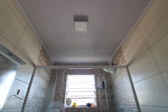 Banheiro Social casa 1 de casa à venda com 4 quartos, 161m² em Vila Araguaia, São Paulo