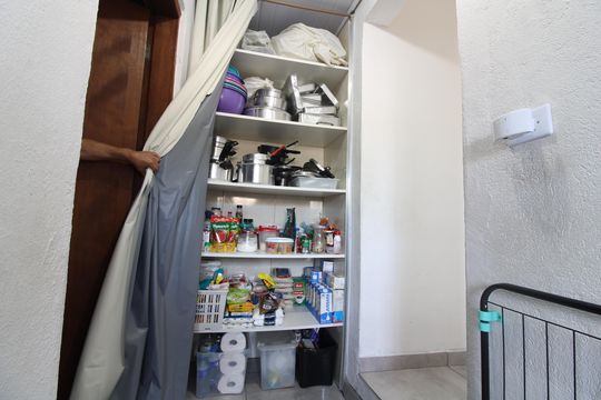 dispensa casa 1 de casa à venda com 4 quartos, 161m² em Vila Araguaia, São Paulo